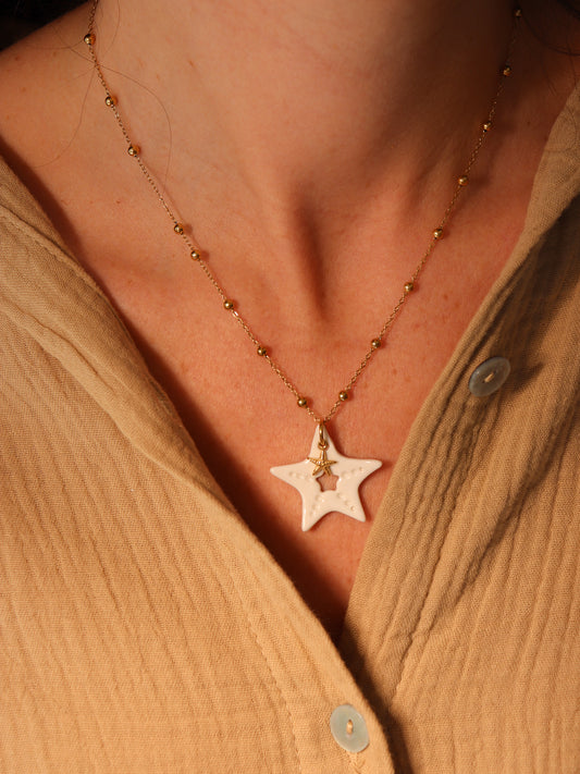 Pendentif Soléa bijou étoile de mer en porcelaine artisanale