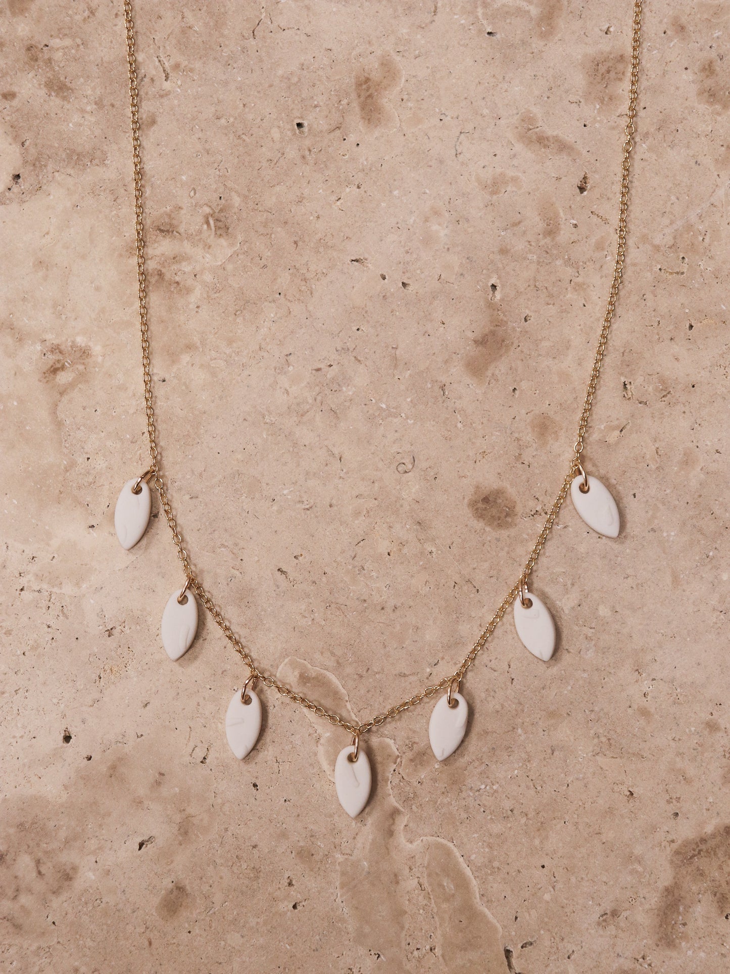 Collier Paros