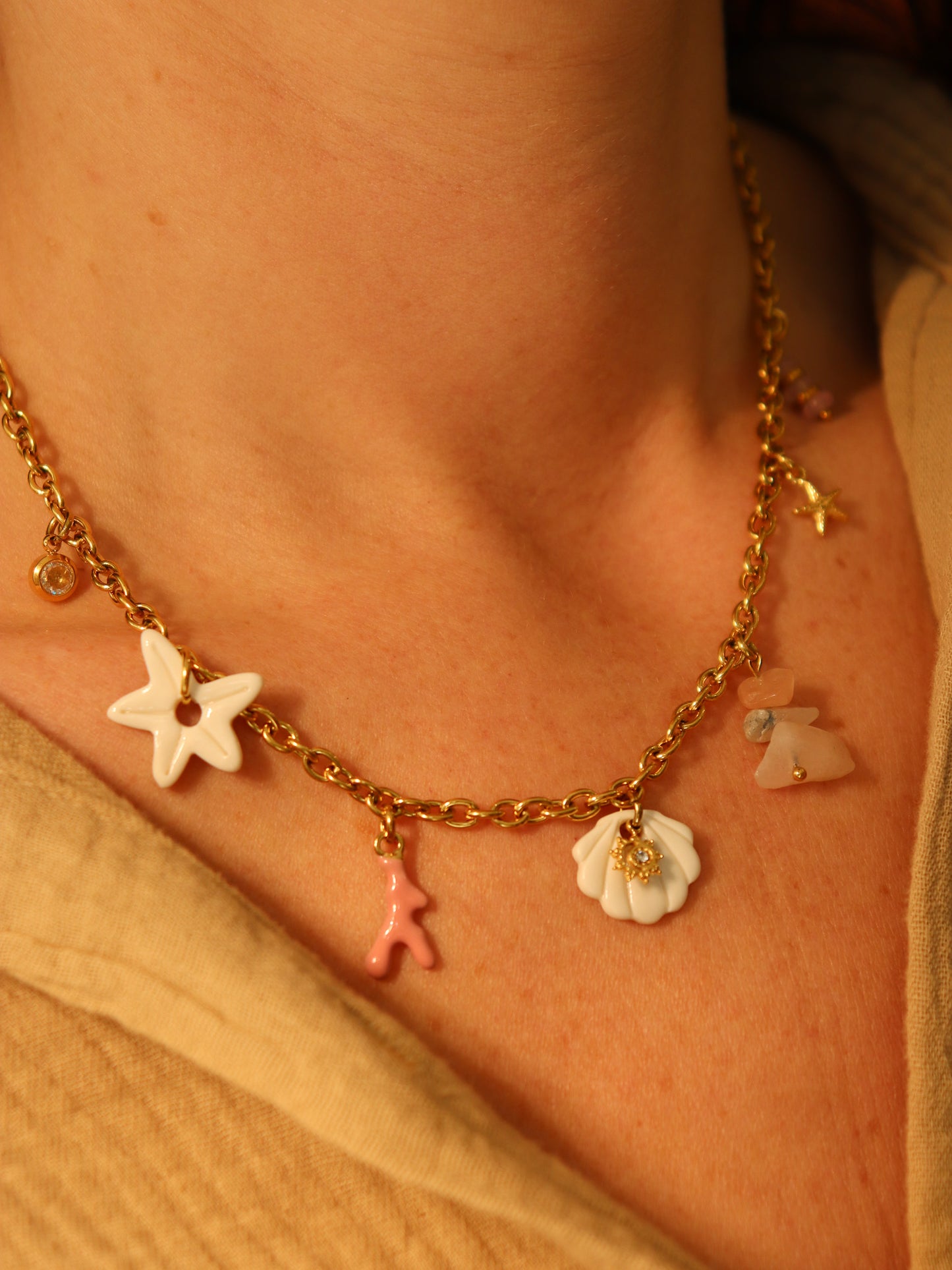 Collier Coquillage Vénus en porcelaine