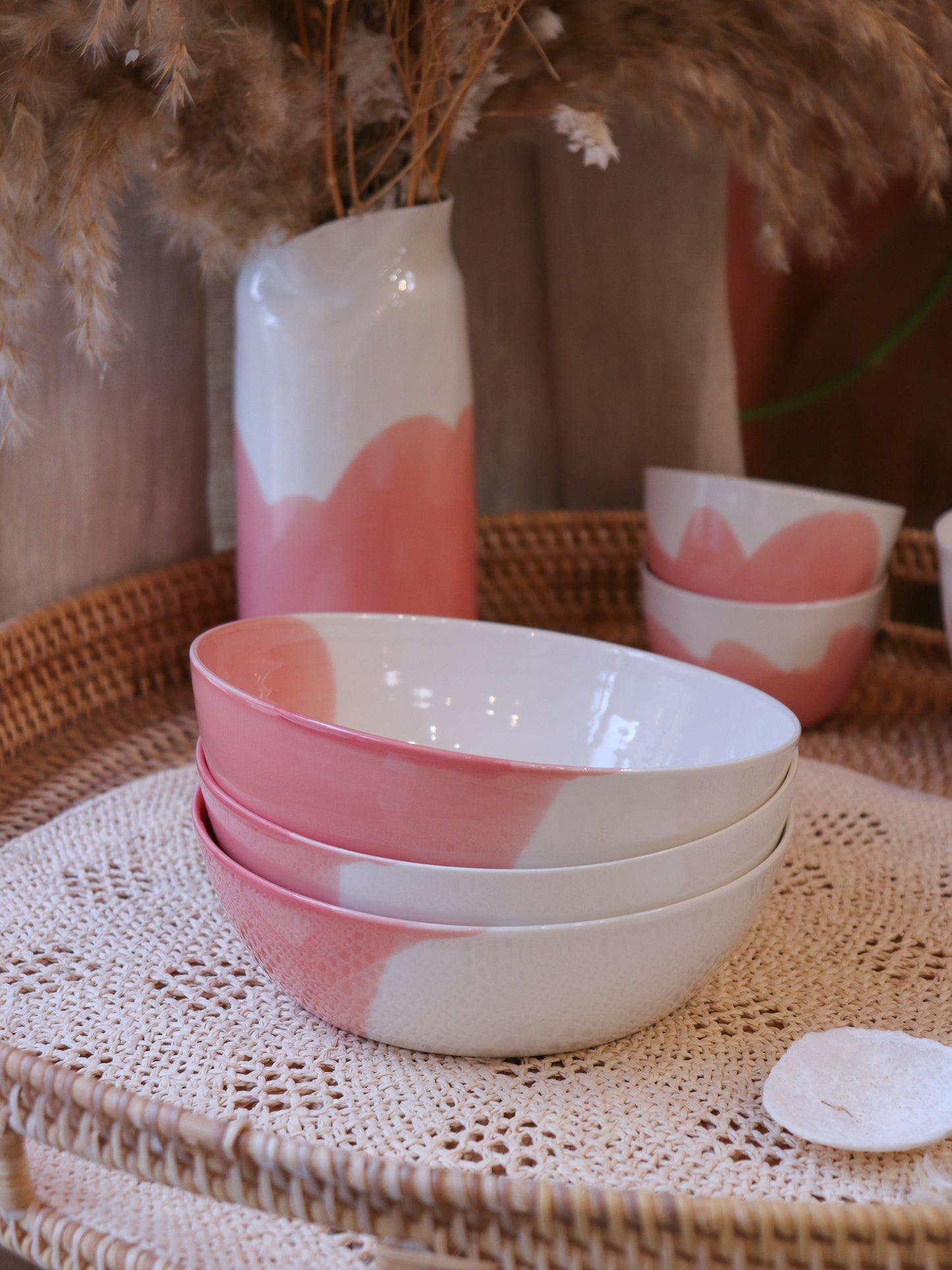 Assiette creuse en porcelaine artisanale collection Corail