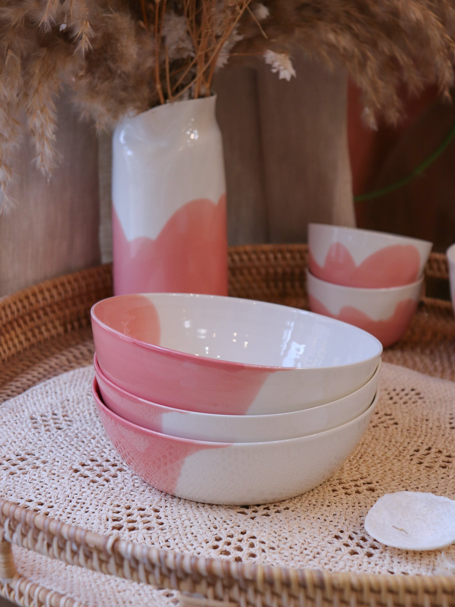 Assiette creuse en porcelaine artisanale collection Corail