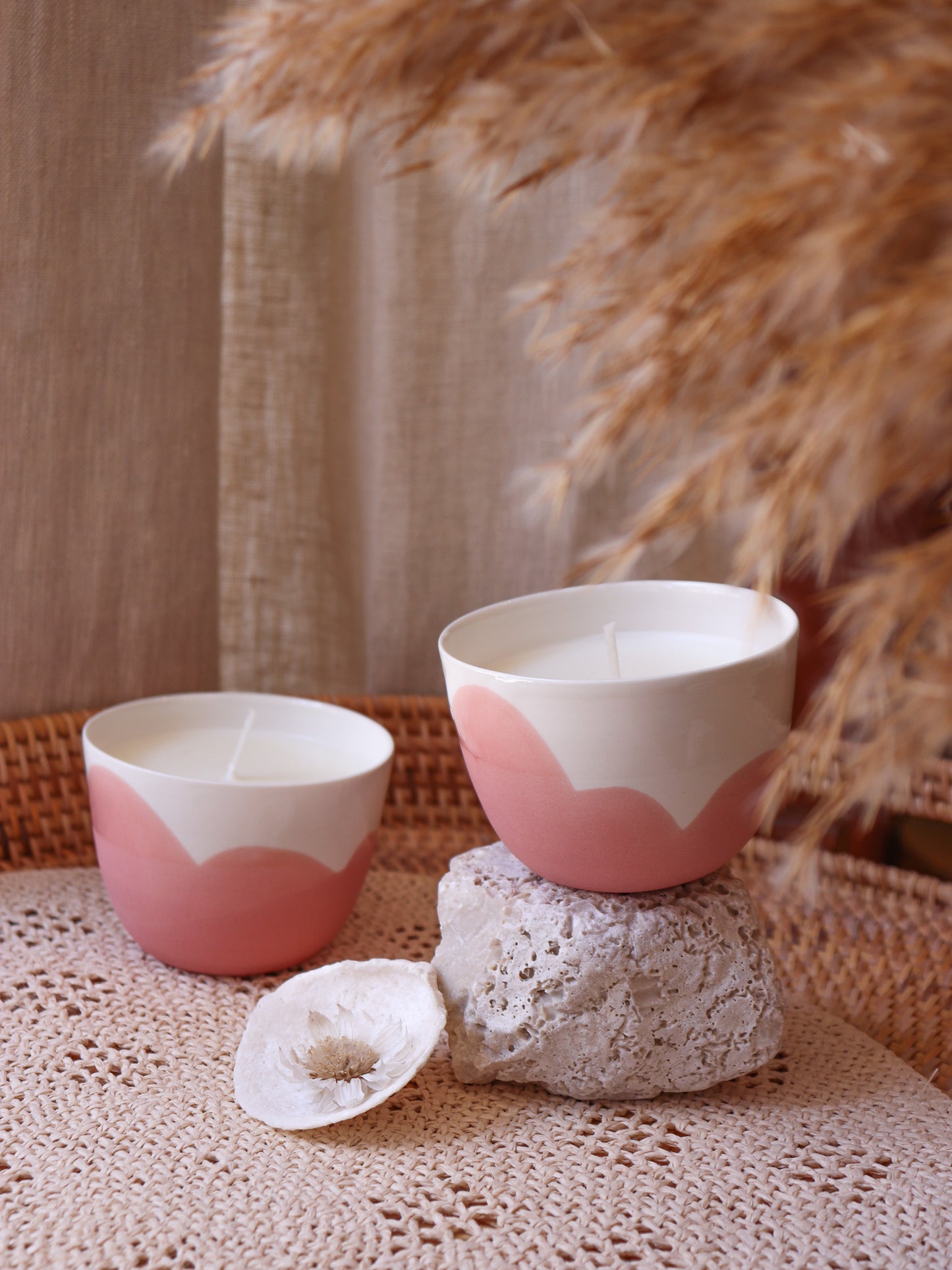 Bougie artisanale parfum monoï en porcelaine