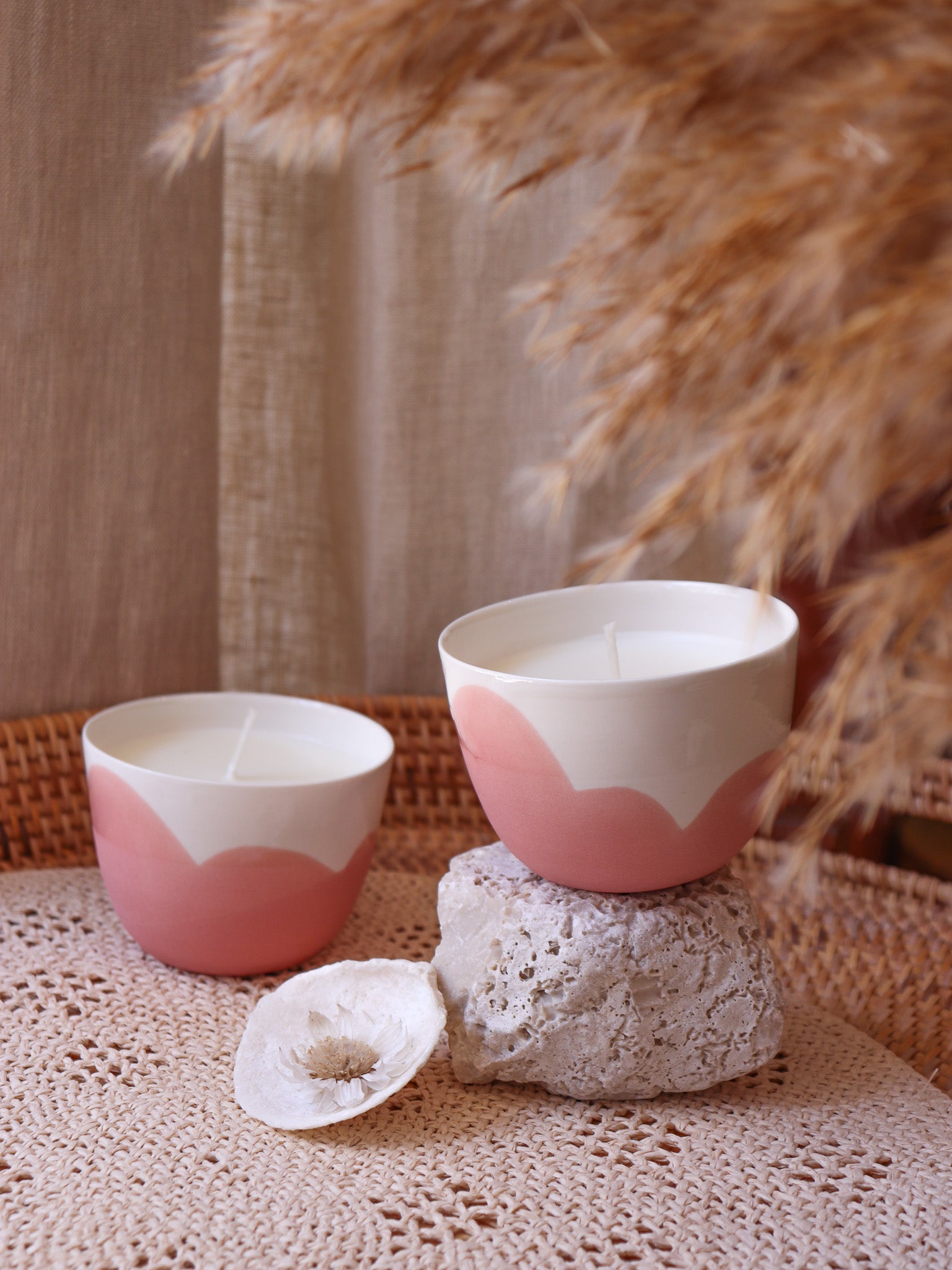 Bougie artisanale parfum monoï en porcelaine