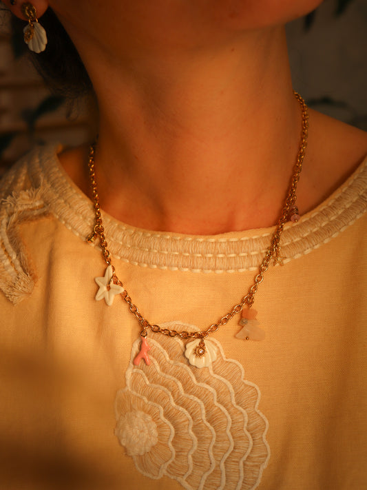 Collier coquillage en porcelaine fait main monté sur chaîne en acier inoxydable