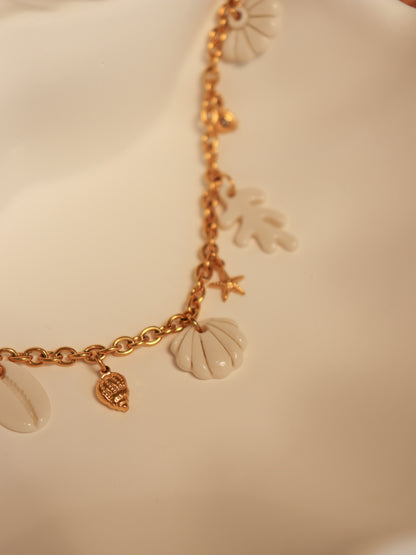 Collier coquillage blanc en porcelaine bijou artisanal fabrique en france