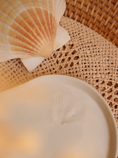 Plat en porcelaine artisanale - CORAIL ROSE