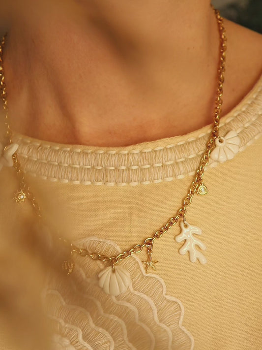 Collier coquillage en porcelaine - Néréides