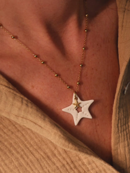 Vidéo collier Soléa étoile de mer en porcelaine artisanale