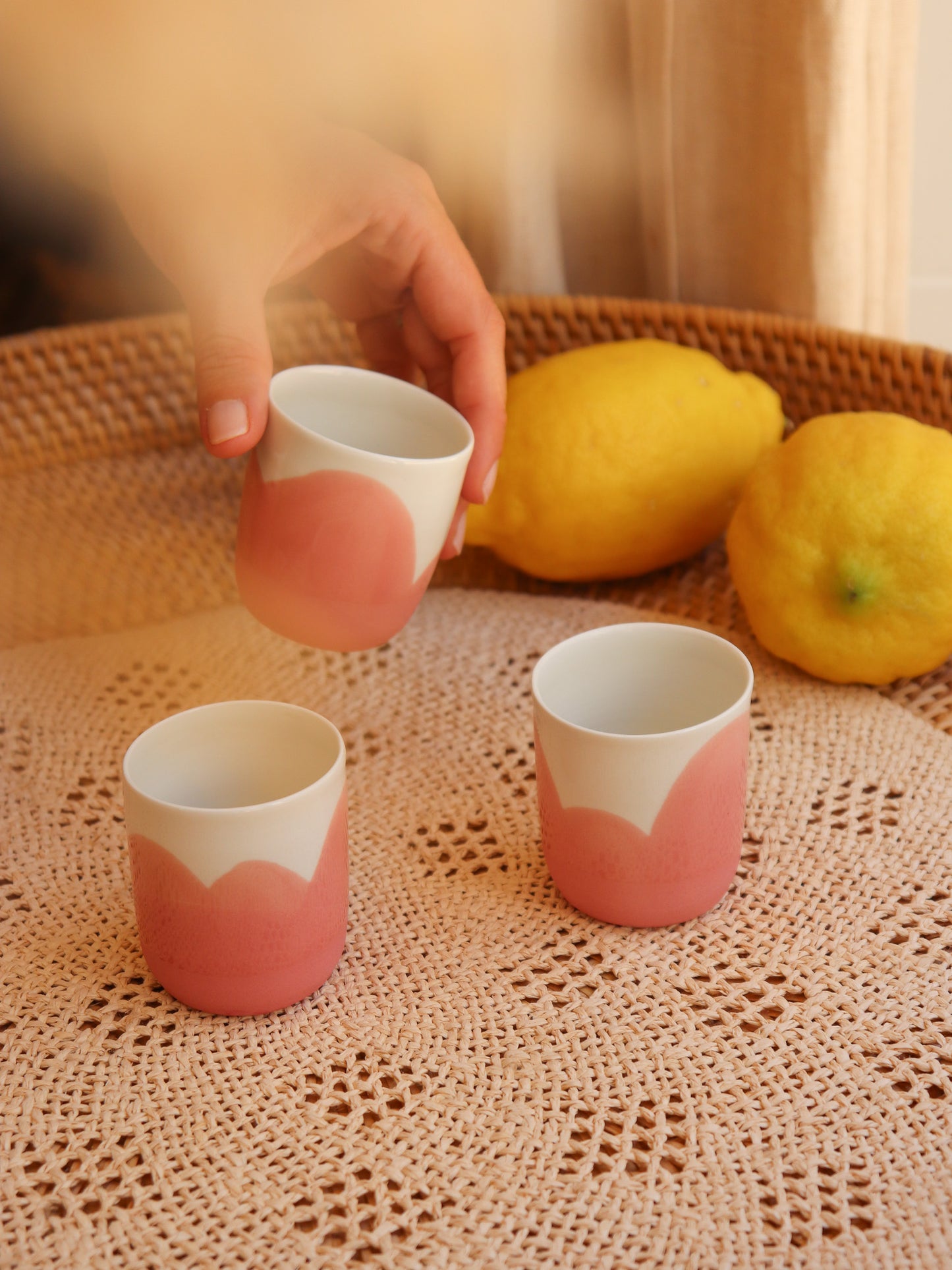 Tasse en porcelaine artisanale – CORAIL ROSE