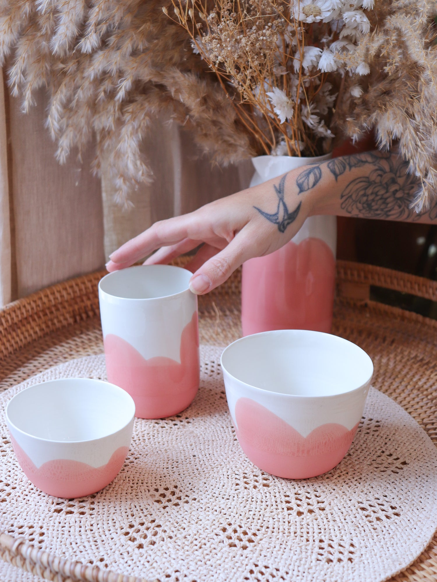 Vaisselle en porcelaine artisanale collection Corail